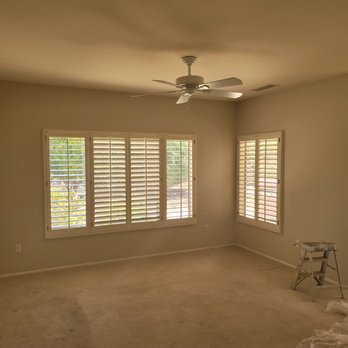 Platinum Plus AZ - a living room with a ceiling fan - General Contractors Near Me - Surprise, Arizona Platinum Plus AZ - a living room with a ceiling fan - General Contractors Near Me - Surprise, Arizona
