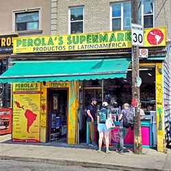 Perolas Supermarket - Storefront