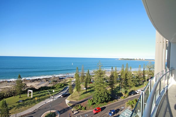 Oceans Mooloolaba Beach by null
