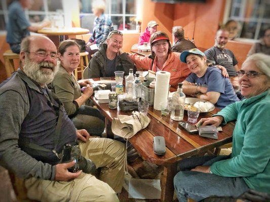 Slow Groovin BBQ by null