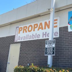 76 - "Propane available here" sign