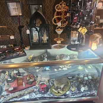 Memento Mori - Antiques Near Me - Los Angeles, California Memento Mori - Antiques Near Me - Los Angeles, California
