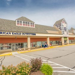 Tanger Outlets Tilton