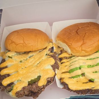 Burger 3000 - Jalapeño Oklahoma and Space Jam - Burgers Near Me - Chatsworth, California Burger 3000 - Jalapeño Oklahoma and Space Jam - Burgers Near Me - Chatsworth, California