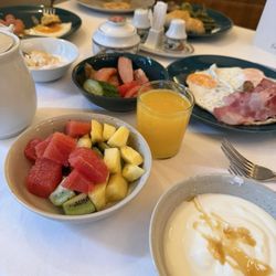 Hotel Carlsbad Plaza - General breakfast selections at Hotel Carlsbad Plaza