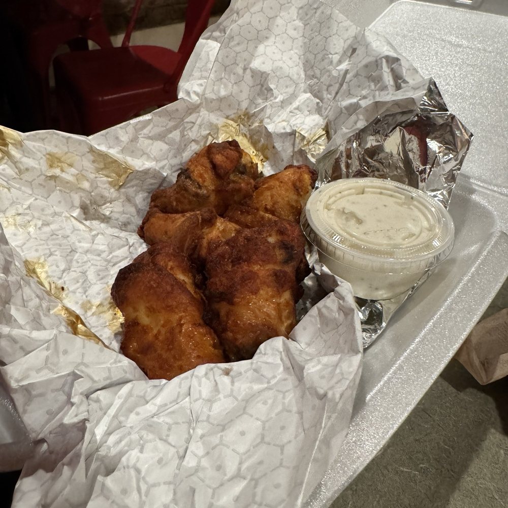 Frank's Pizza - spicy wings - Pizza Near Me - Houston, Texas