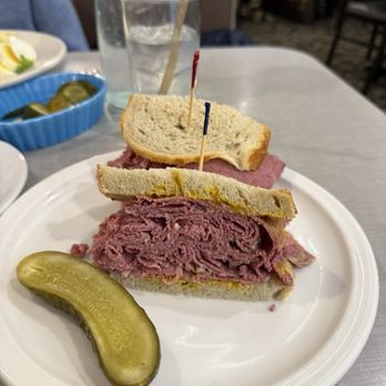 Pickles & Rye Deli - Corned Beef Sandwich - Delis Near Me - West Bloomfield Township, Michigan