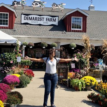 Demarest Farm - Farmers Market Near Me - Hillsdale, New Jersey