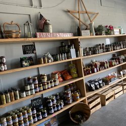 Farmhouse Market & Cafe - Farmhouse Market and cafe