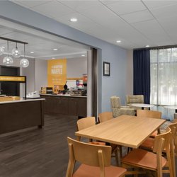 Hampton Inn Kernersville - Breakfast Area
