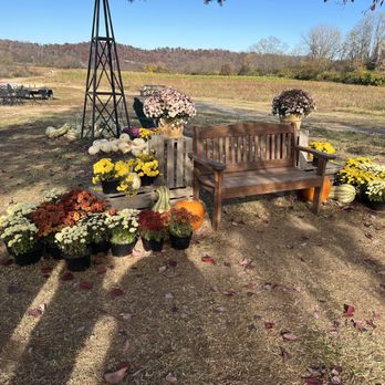 McGlasson Farms - Fruits & Veggies Near Me - Hebron, Kentucky