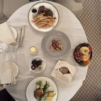 The Hay-Adams - Room service - Hotels Near Me - Washington, DC, District of Columbia The Hay-Adams - Room service - Hotels Near Me - Washington, DC, District of Columbia