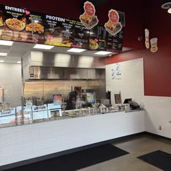 Pita Way - Expansive menu with options for all diners