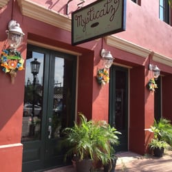 Mysticatz - Front door.