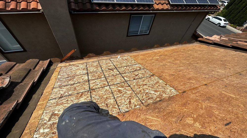 Slide of Bayside Roofing