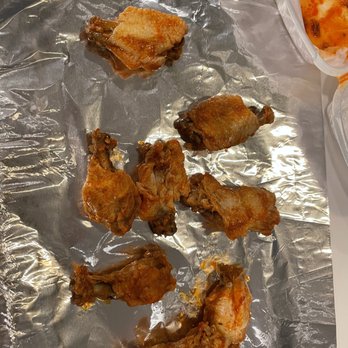 Chi Chi's Pizza - Undercooked buffalo wings :( - Pizza Near Me - Northridge, California Chi Chi's Pizza - Undercooked buffalo wings :( - Pizza Near Me - Northridge, California