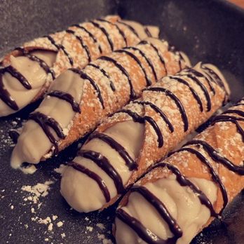 Moonlight Café - Cannoli - Italian Near Me - Dover, Pennsylvania