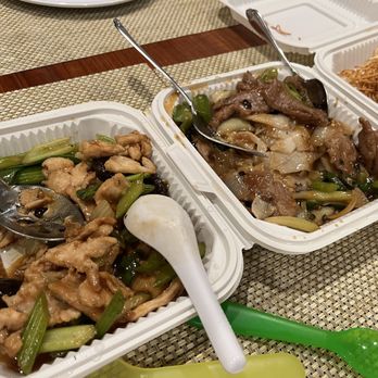 King Wah Chinese Restaurant - Mushroom chicken, beef chow fun, hk style noodles - Chinese Near Me - Sunnyvale, California King Wah Chinese Restaurant - Mushroom chicken, beef chow fun, hk style noodles - Chinese Near Me - Sunnyvale, California