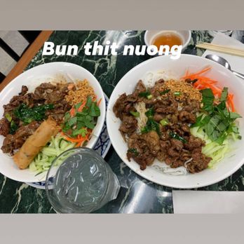 iPho - Vermicelli noodle with eggroll, shrim, pork - Vietnamese Near Me - Lakewood, Washington