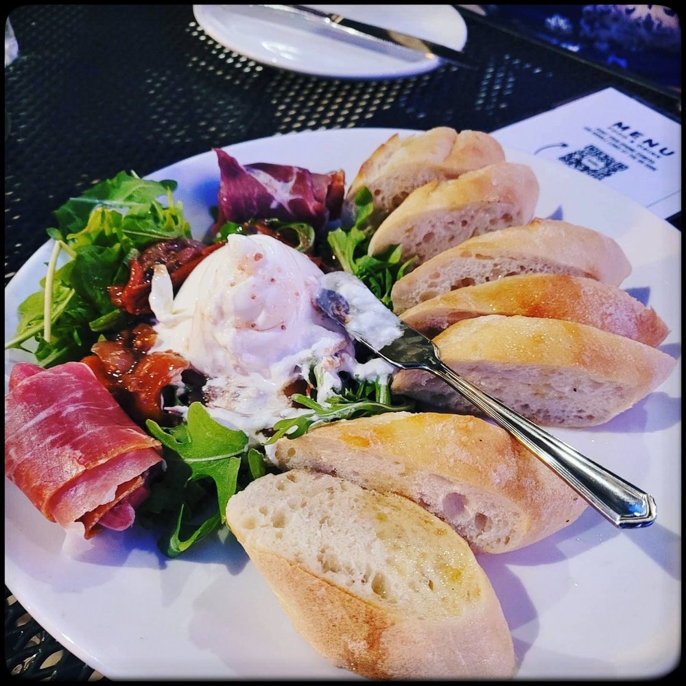 Fiammé - Burrata - Pizza Near Me - Naperville, Illinois Fiammé - Burrata - Pizza Near Me - Naperville, Illinois