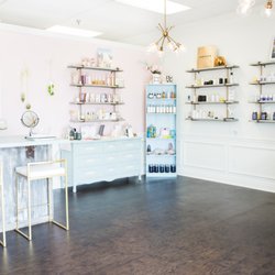 Spa Liz and Company - Proud to carry FarmHouse Fresh, Sorella Apothecary & Skin Script professional skin & body care lines.