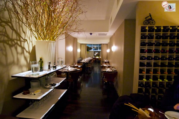 Mozzarella & Vino by null