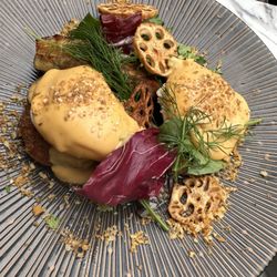 Humble Rays - Eggs Benedict
