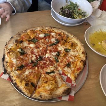 Cascadia Pizza - Pizza Near Me - Salem, Oregon