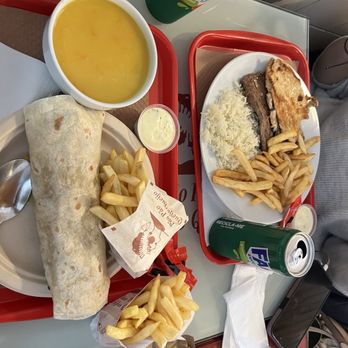 Pão Pão Queijo Queijo - Falafel wrap & mixed grill - Sandwiches Near Me - Lisbon, 11 Pão Pão Queijo Queijo - Falafel wrap & mixed grill - Sandwiches Near Me - Lisbon, 11