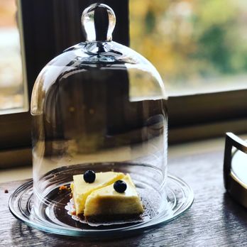 The Winchester Inn - Afternoon dessert - Hotels Near Me - Ashland, Oregon