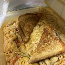 JB's Pour House - Cajun chicken pasta