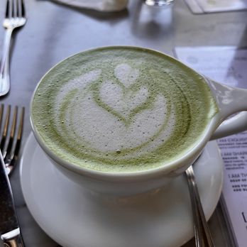 Cafe Gratitude - Matcha latte - Vegan Near Me - Venice, California