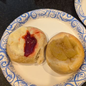 American Kolache - Raspberry cream cheese and apple pie - Breakfast & Brunch Near Me - Ashburn, Virginia