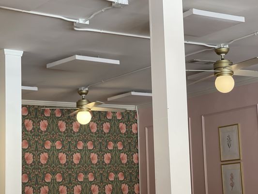 Caroline's on Main by null