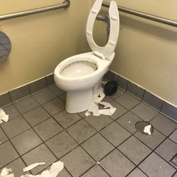 ampm - Looks like Employees never clean the restroom there isn't any toilet paper
