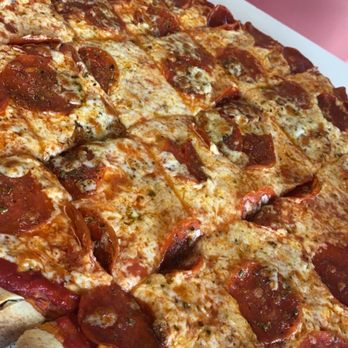 Wayne's Pizza - Pepperoni pizza so yummy. The best in the area . - Pizza Near Me - Arlington Heights, Illinois Wayne's Pizza - Pepperoni pizza so yummy. The best in the area . - Pizza Near Me - Arlington Heights, Illinois
