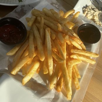 Basha Grill - Fries so crispy - Desserts Near Me - Dearborn Heights, Michigan