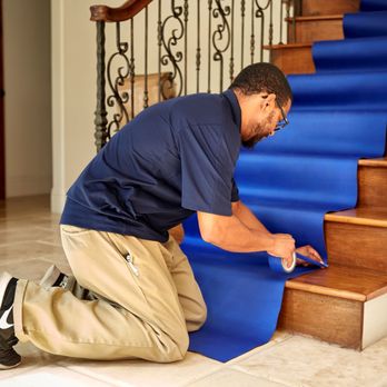 VIP Transport - Mayflower agent - Protecting stairs for moving VIP Transport - Movers Near Me - Corona, California VIP Transport - Mayflower agent - Protecting stairs for moving VIP Transport - Movers Near Me - Corona, California