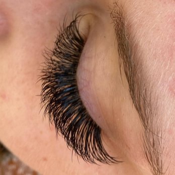 Á La Mode - Eyelash Service Near Me Á La Mode - Eyelash Service Near Me