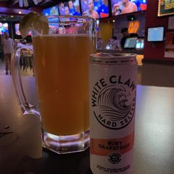 Pockets Billiards Wings & Beer Galleria Oaks