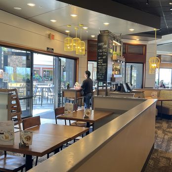 California Pizza Kitchen - Pizza Near Me - Honolulu, Hawaii