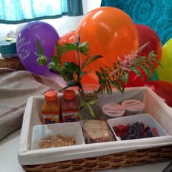 Choderwood - Breakfast delivered to the boat.