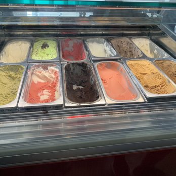 Illy Caffe - Gelato - Cafes Near Me - New York, New York