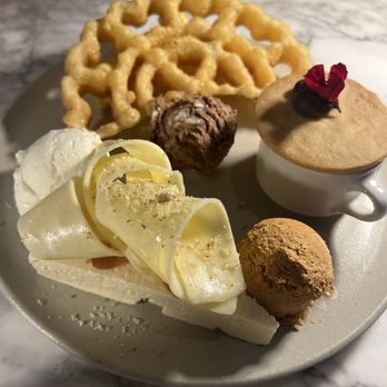 La Leche - Dessert sampler - Signature Cuisine Near Me - Puerto Vallarta, JAL