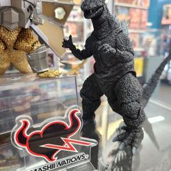 Xavier Cal Customs and Collectibles - The return of an icon, Godzilla from the original 1954 movie makes his return into the Monsterarts line! 
Available Now