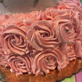 Amelia’s Cakery - Rose detail - Cupcakes Near Me