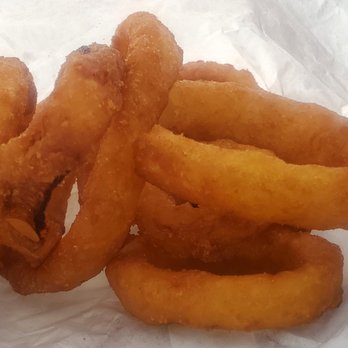Chiggy's Gyros - Mildly seasoned batter onion rings. - Mediterranean Near Me - Palatine, Illinois