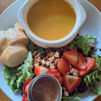 Yellow Vase - Butternut squash soup, small pieces of sliced baguette, Strawberry salad with nuts and cranberries - Floral Designers Near Me - Rancho Palos Verdes, California