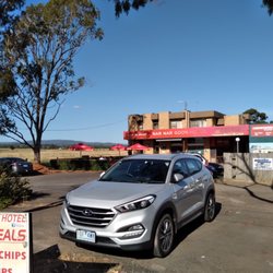 Nar Nar Goon Hotel - Outside