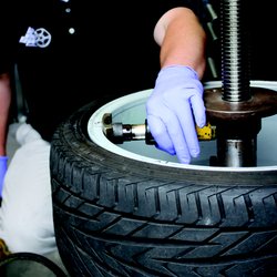 Alloy Wheel Repair Specialist - Wheel straightening